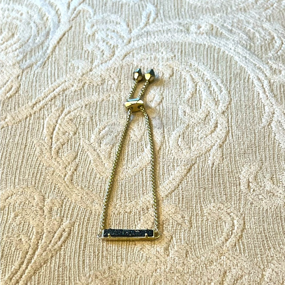 Kendra Stan chain drusy bracelet in gold with black drusy.